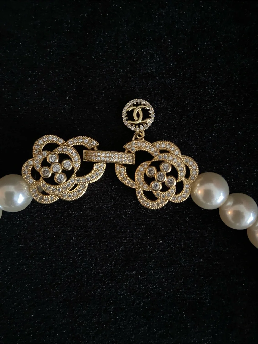 Vintage Ivory Pearl Choker Necklace with Gold CC Pearl Pendant